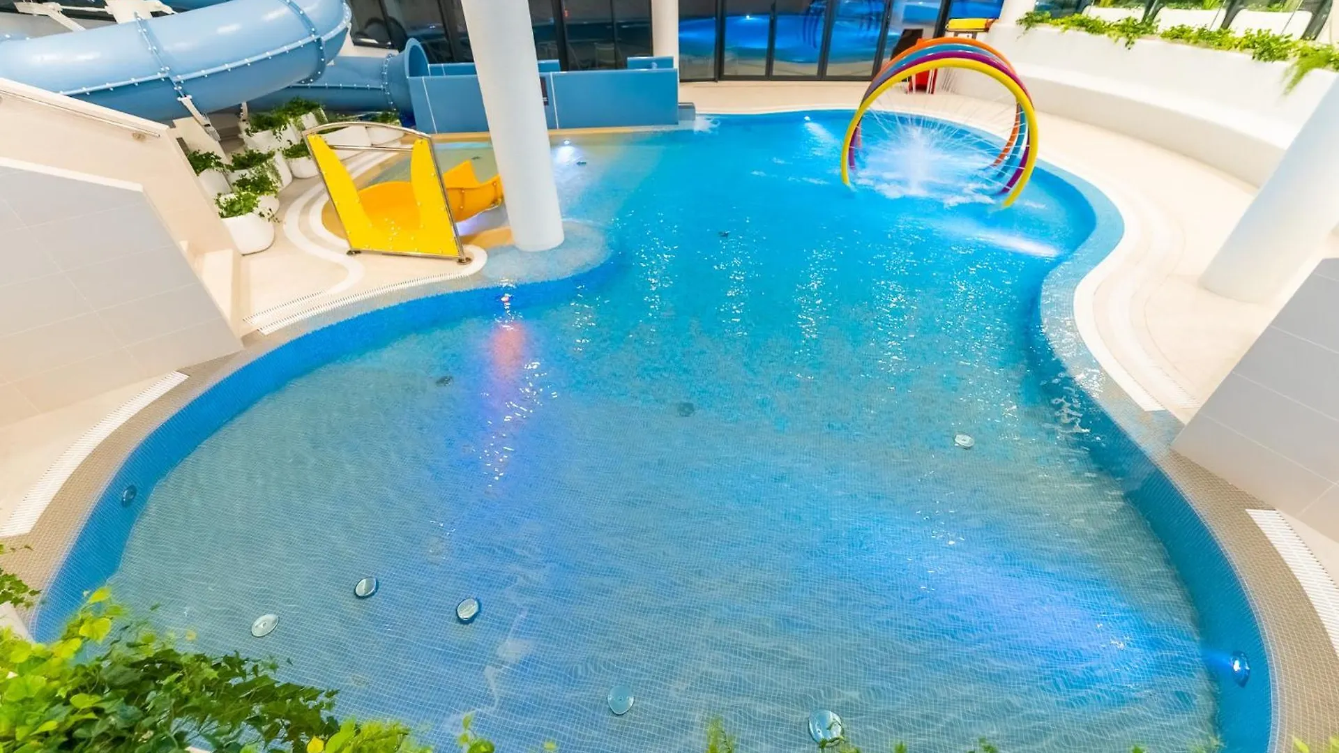 Apartment Apartamenty Fenomen - Dune, Polanki Aqua W Kolobrzegu, Free Parking, Swimming Pool, Sauna And Other!