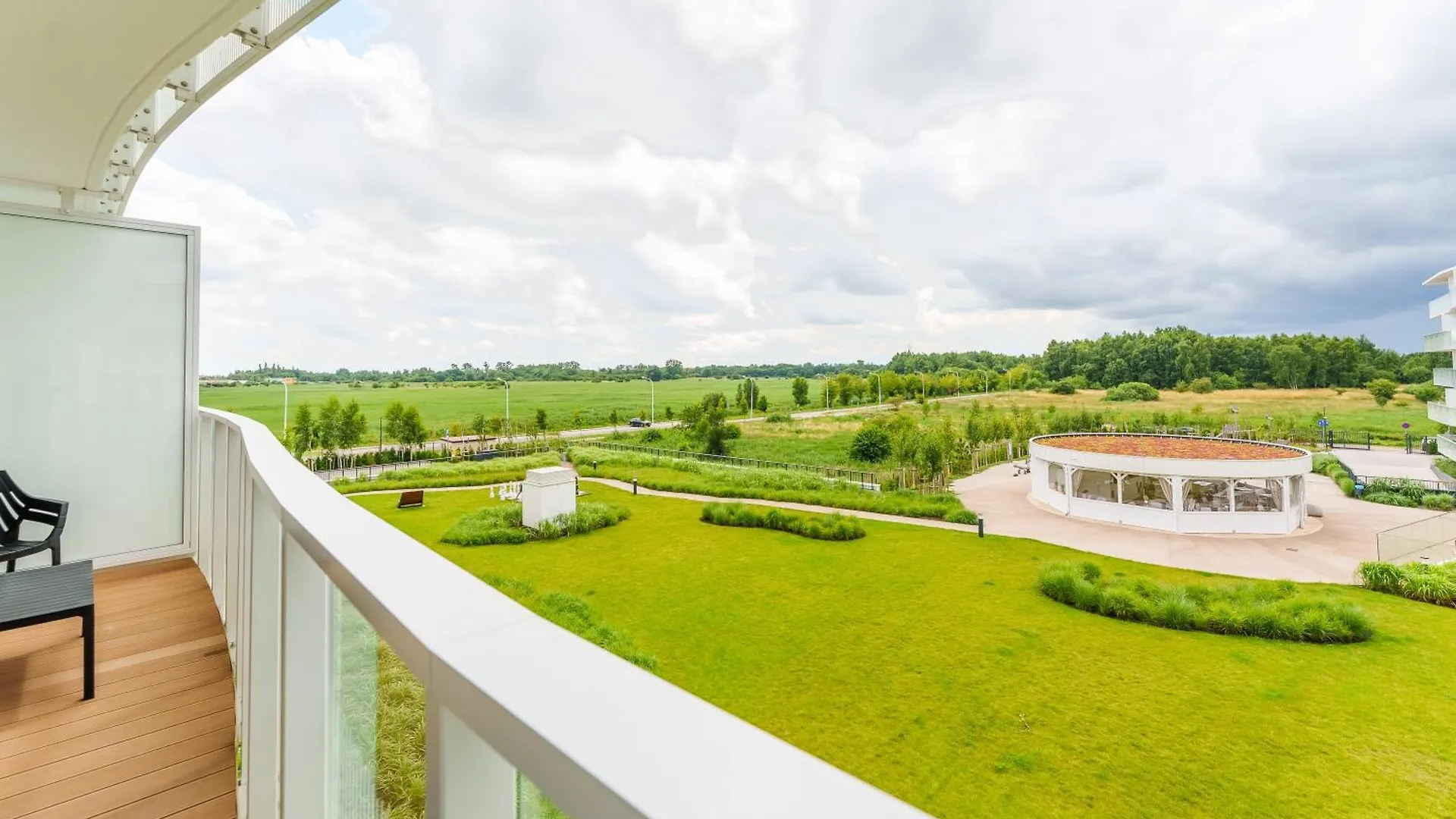 Apartment Apartamenty Fenomen - Dune, Polanki Aqua W Kolobrzegu, Free Parking, Swimming Pool, Sauna And Other! Poland