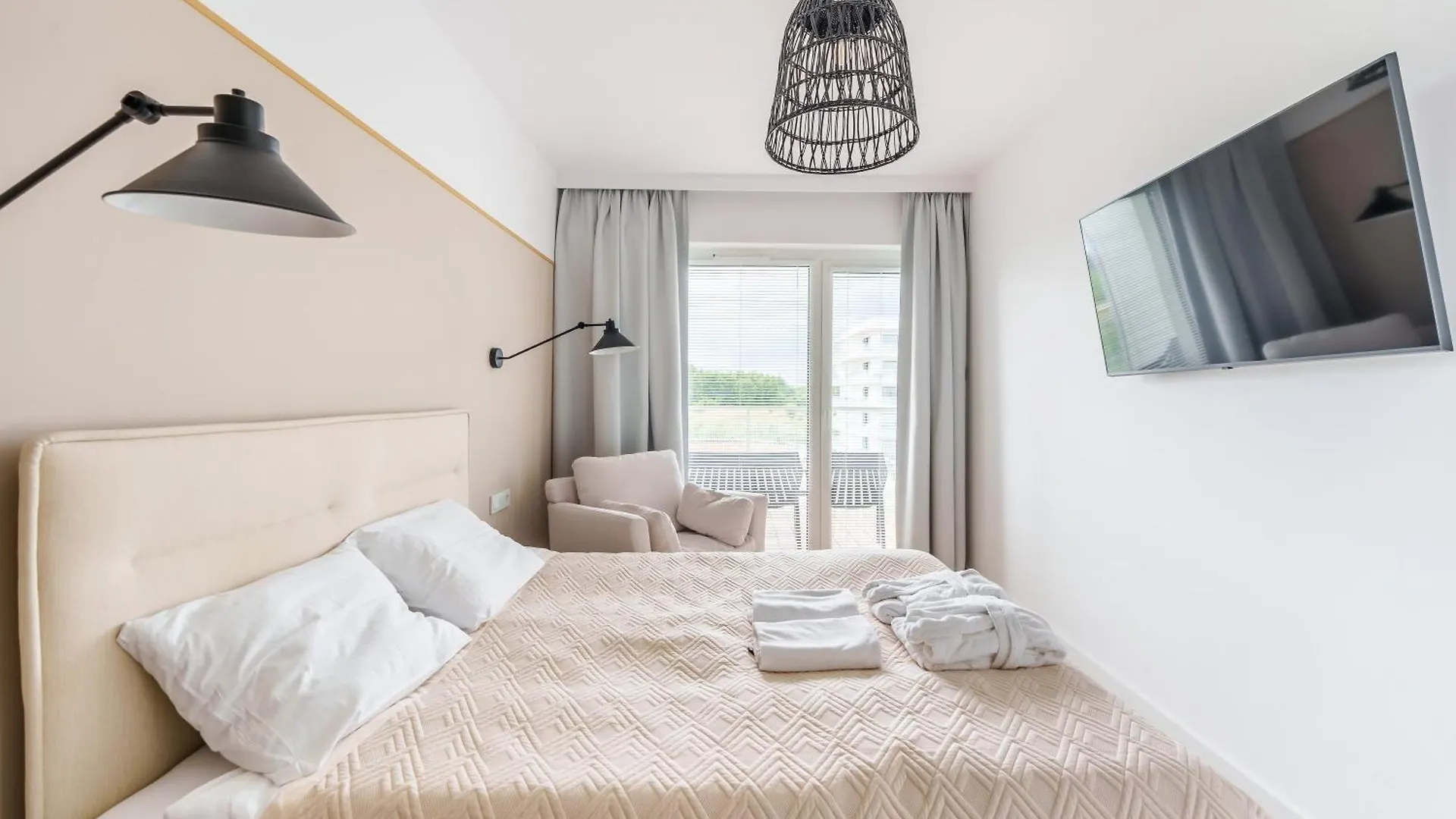 Apartment Apartamenty Fenomen - Dune, Polanki Aqua W Kolobrzegu, Free Parking, Swimming Pool, Sauna And Other!